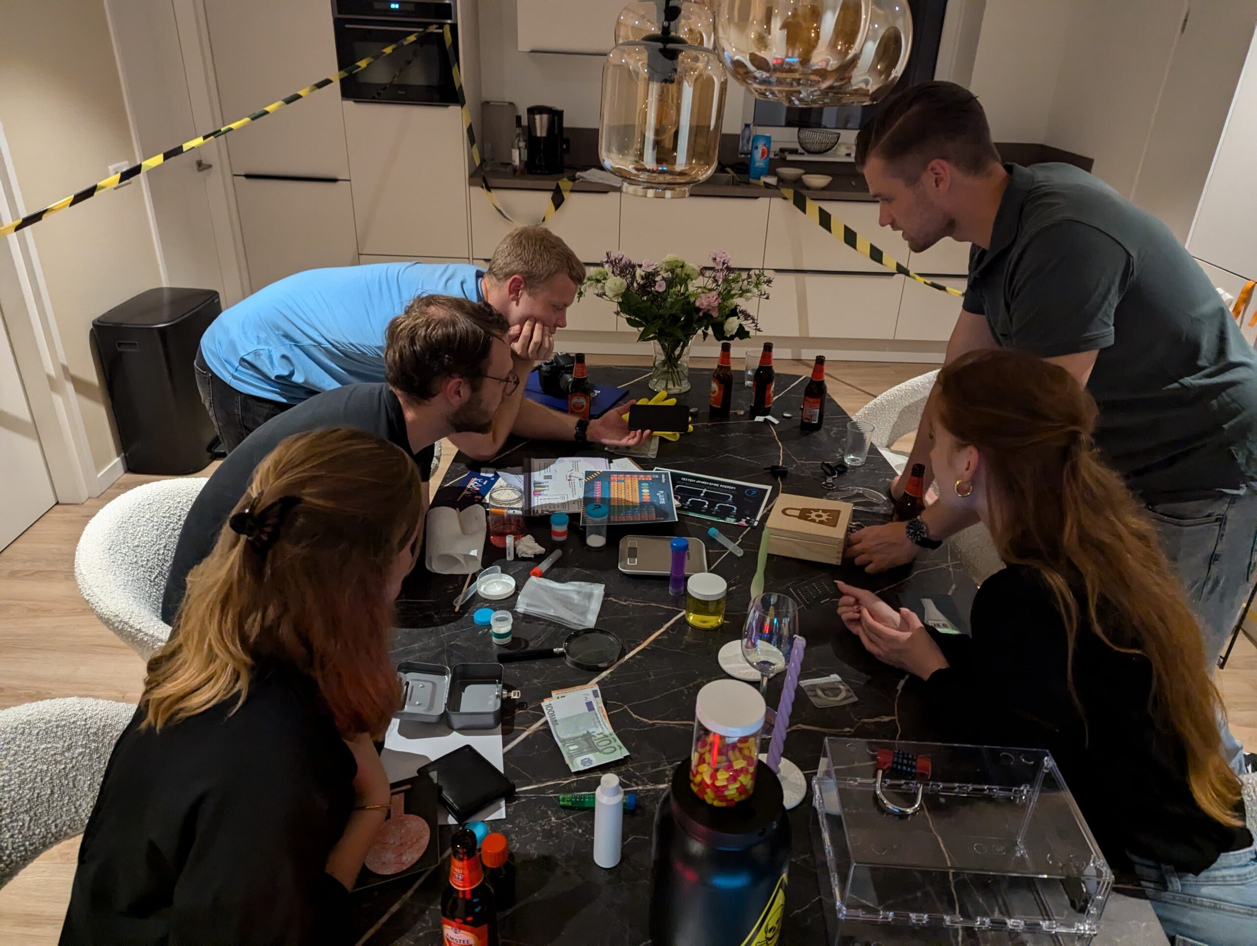 Escape room Voorhovens vennootschap voor thuis
