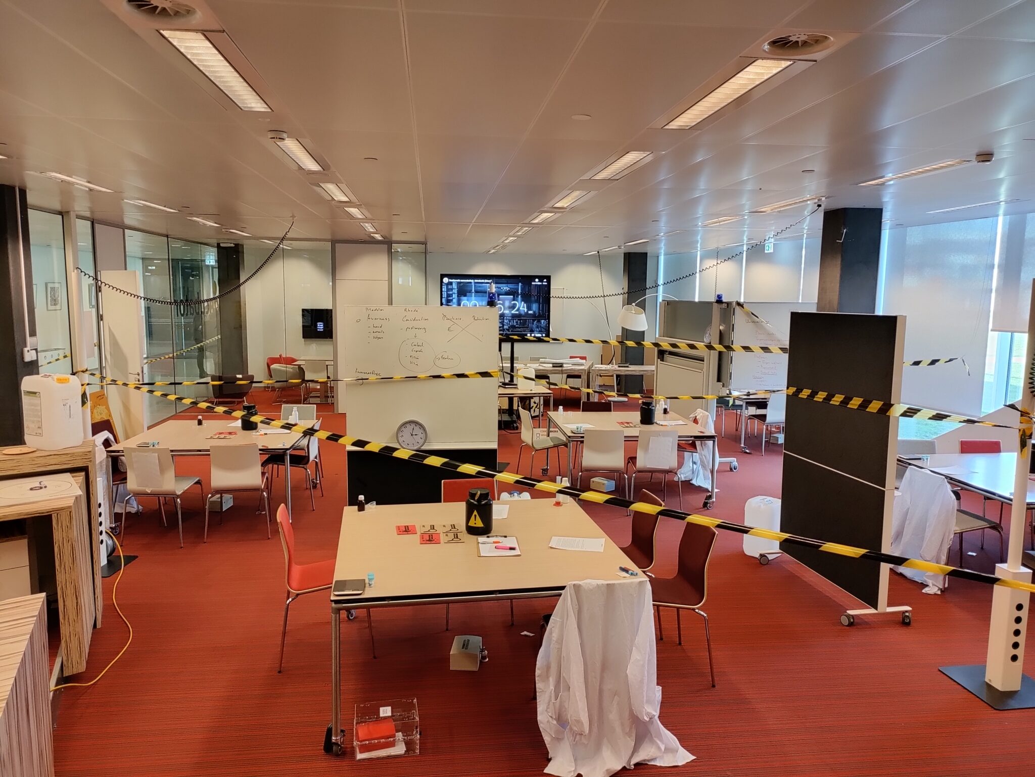 Escape room setting grote groepen | escape boxen