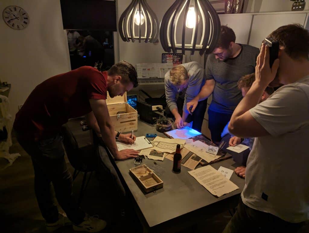 Escape room voor thuis Brandgeheim