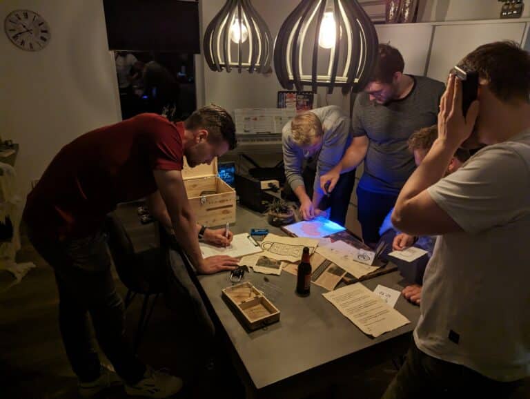 Escape room voor thuis Brandgeheim