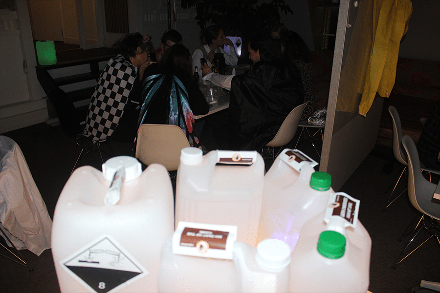 Escape room in drugslab