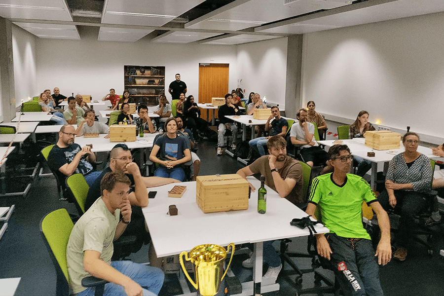 Escape room box op school