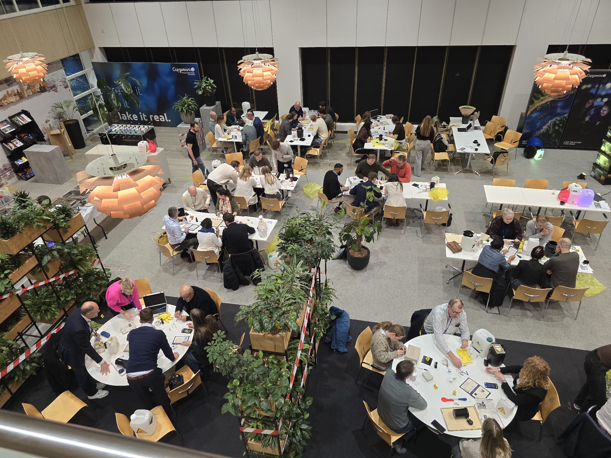 Escape room bedrijfsuitje met 60 personen